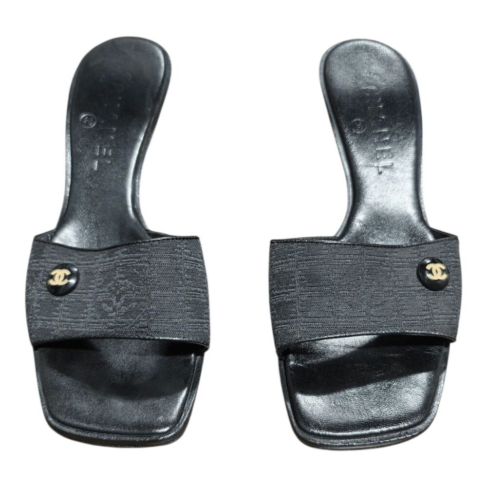 CHANEL Vintage Black CC Mules Size 7B - Picture 2 of 12